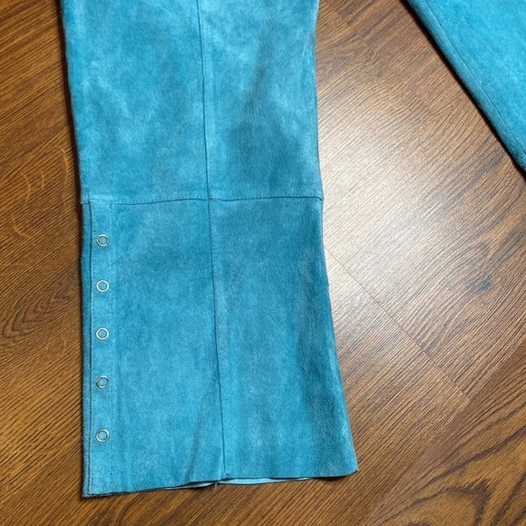 🌷 Danier 🌷 Suede Leather  Aqua Blue Capri Pants - Picture 3 of 8